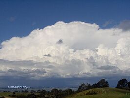 CB to my east - summer time. Shows nice clear conditions we get here in NZ. Great for cloud watching! (c) Unknown 2007